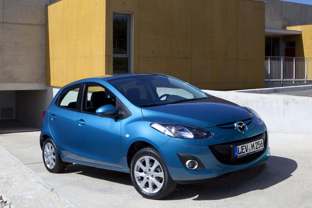 Mazda2
