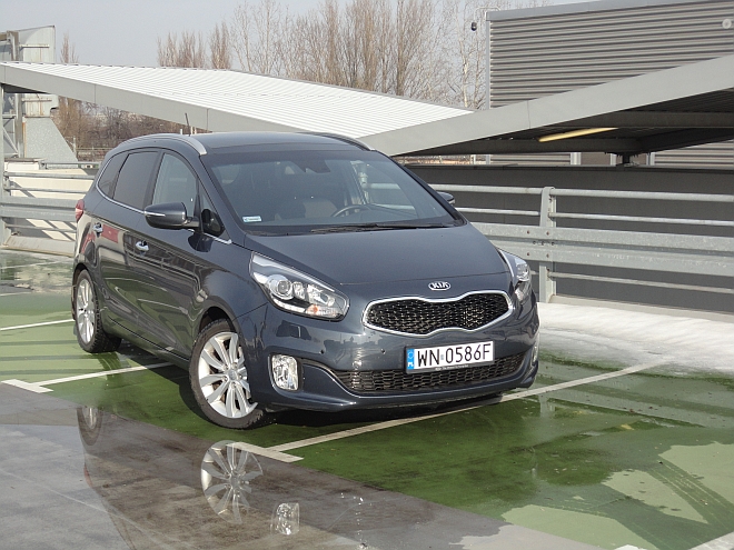 Kia Carens 1.7 CRDi 136 KM - przód