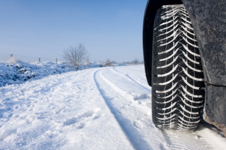 Opony Letnie W Zimie Ubezpieczenie Nadal Obowiazuje Ubezpieczenie Pojazdu Auto Formalnosci Infor Pl