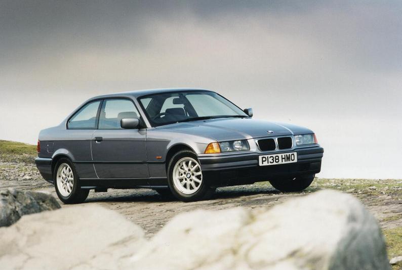 BMW seria 3 E36 wymiana żarówek Infor.pl